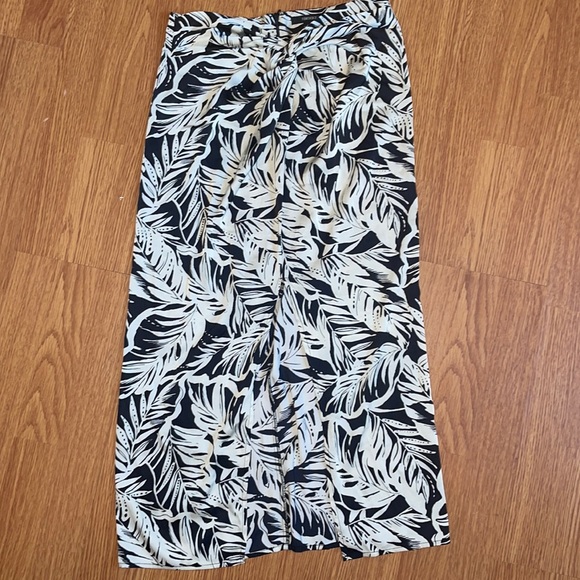Abstract Midi skirt Medium Perfect condition - Picture 1 of 3
